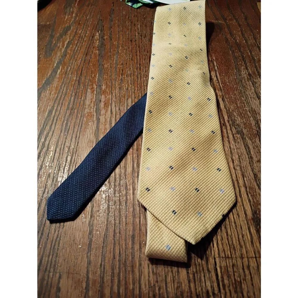 Vintage Tommy Hilfiger Dual Design Gold Blue 100 Silk Necktie Tie Office Church